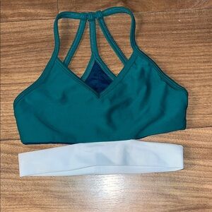 Stylish Teal Strappy Sports Bra